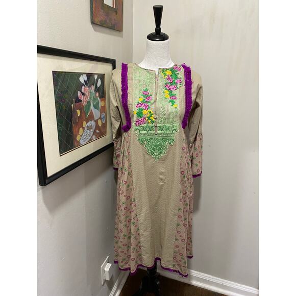 The Fads Dress EU Size 38 = US 6 = US Small Embroidered Dress with Tassels - Picture 9 of 9